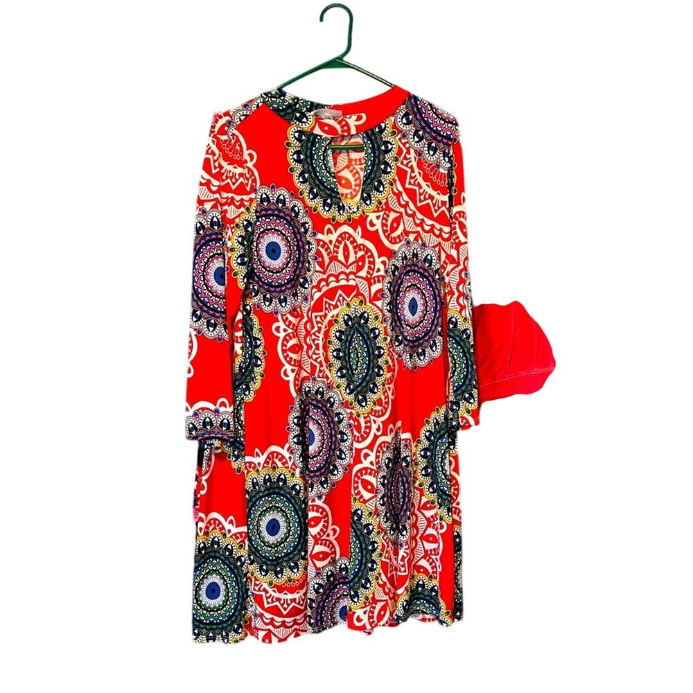 Janette Plus Dress Mandala Geometric Red Long Sleeved Plus Size 2X